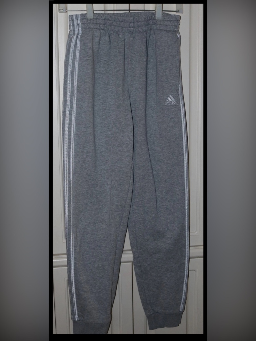 Boy's Adidas Heather Gray Sweatpants - Size 18/20 ( XL )